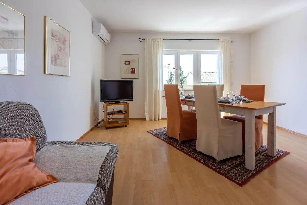 Apartment Peyo Dramalj
